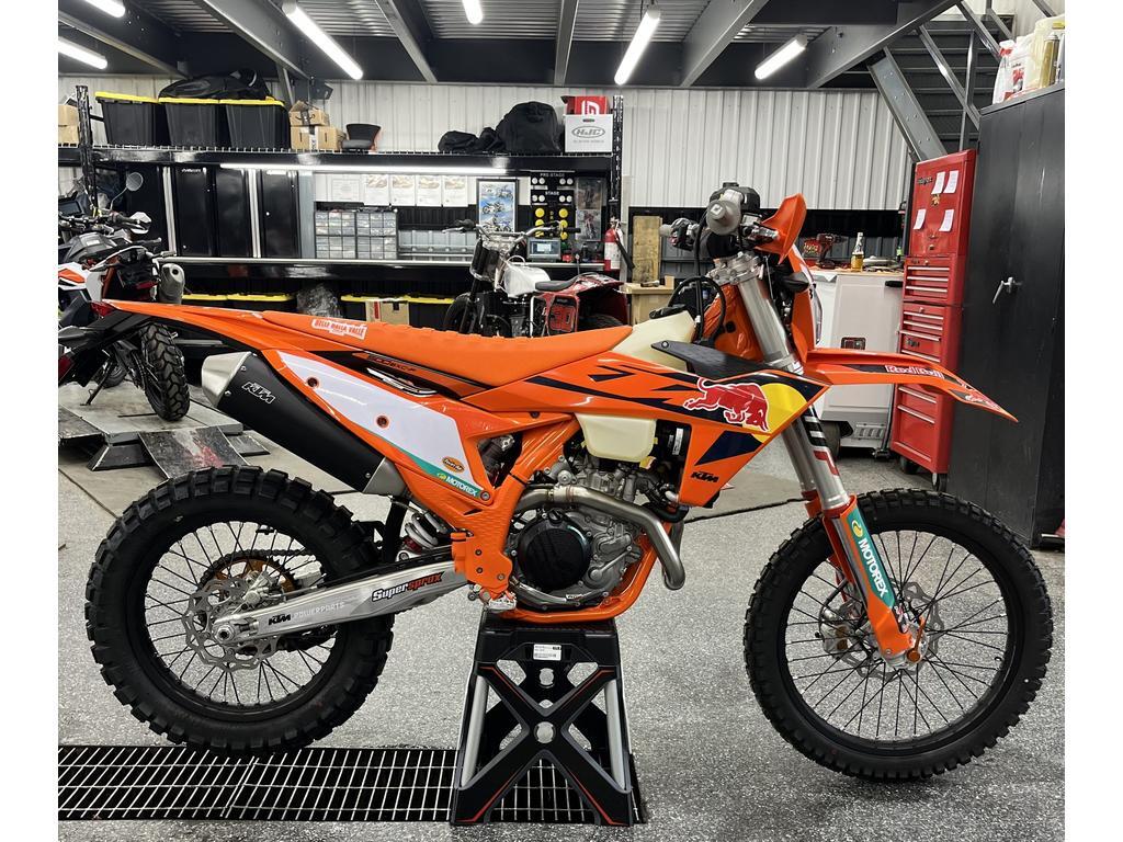 Moto double usage KTM 2025 à vendre