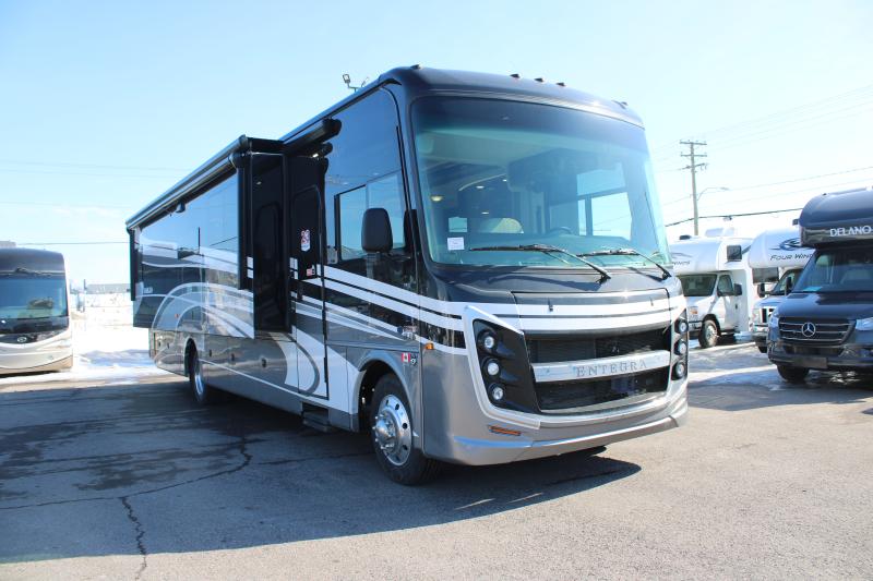 VR Classe A Entegra Coach  2025 à vendre