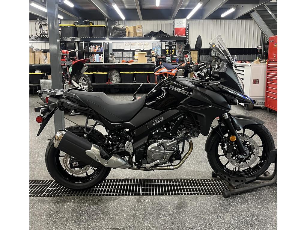 Moto double usage Suzuki V-Strom 650A 2025 à vendre