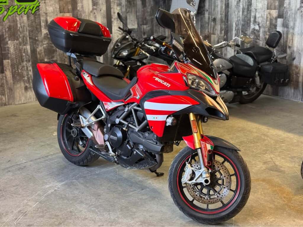 Moto tourisme Ducati  2011 à vendre