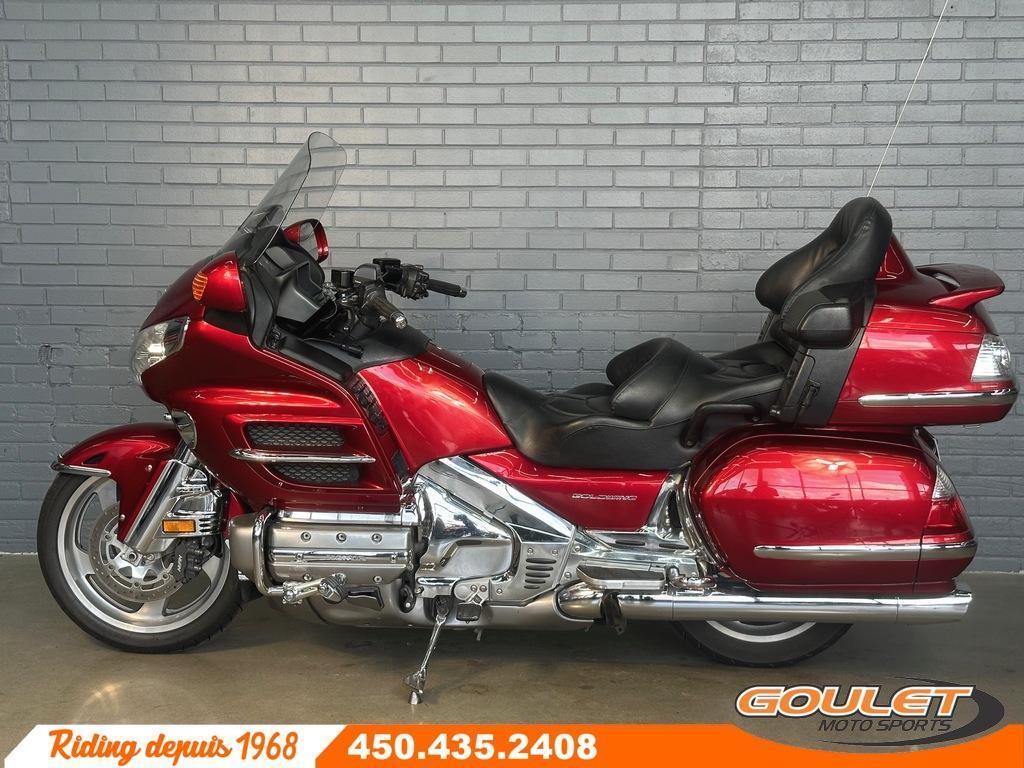 Moto tourisme Honda 2008 à vendre