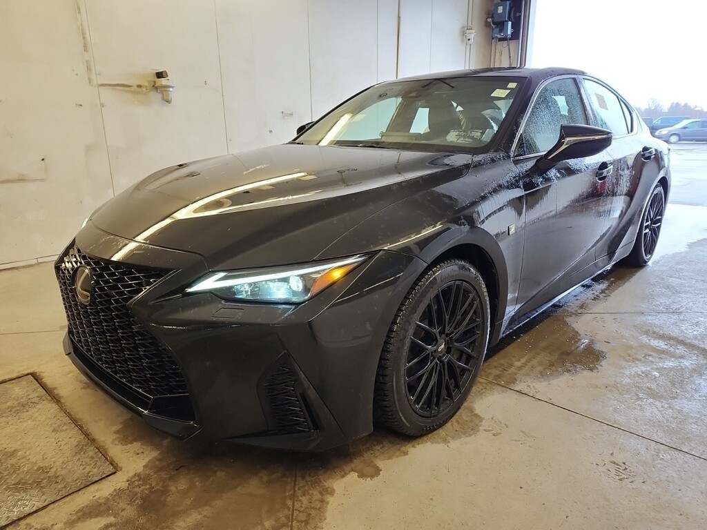 Auto Lexus IS 300 2022 à vendre