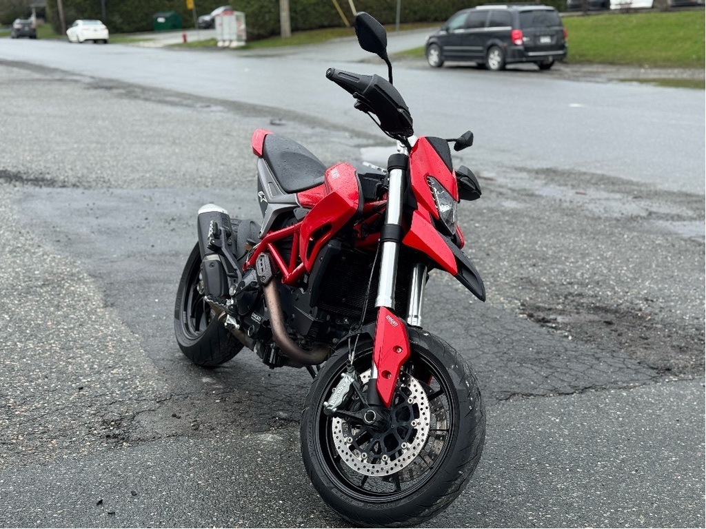 Moto routière/cruiser Ducati  2013 à vendre