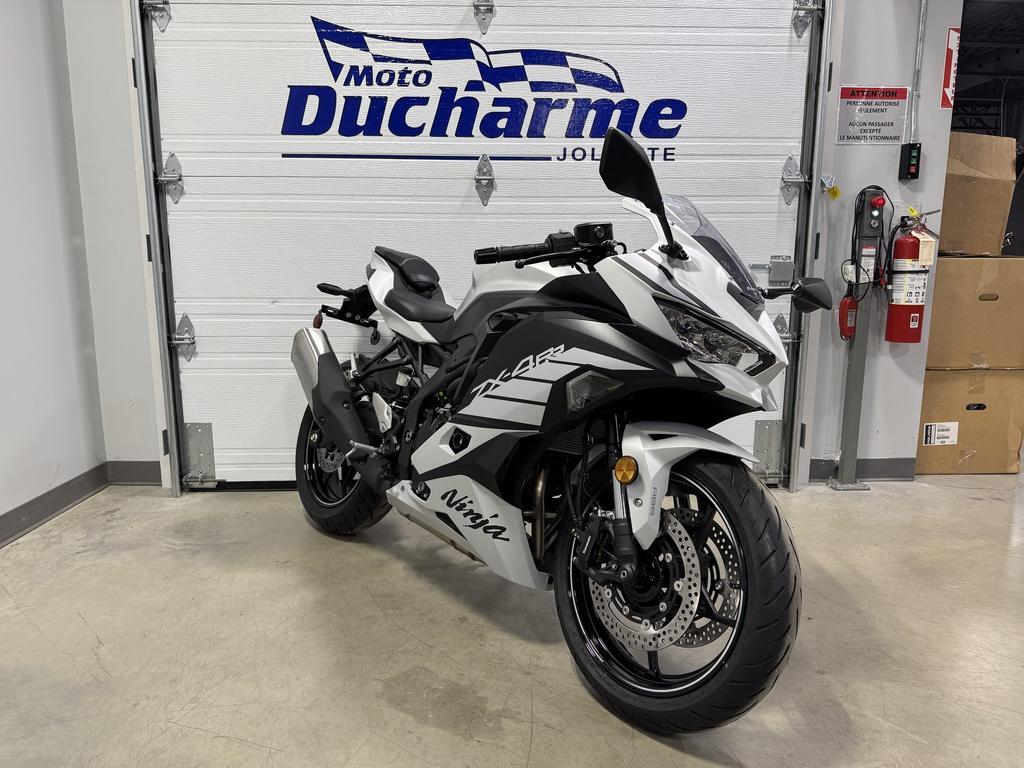 Moto tourisme Kawasaki  2025 à vendre