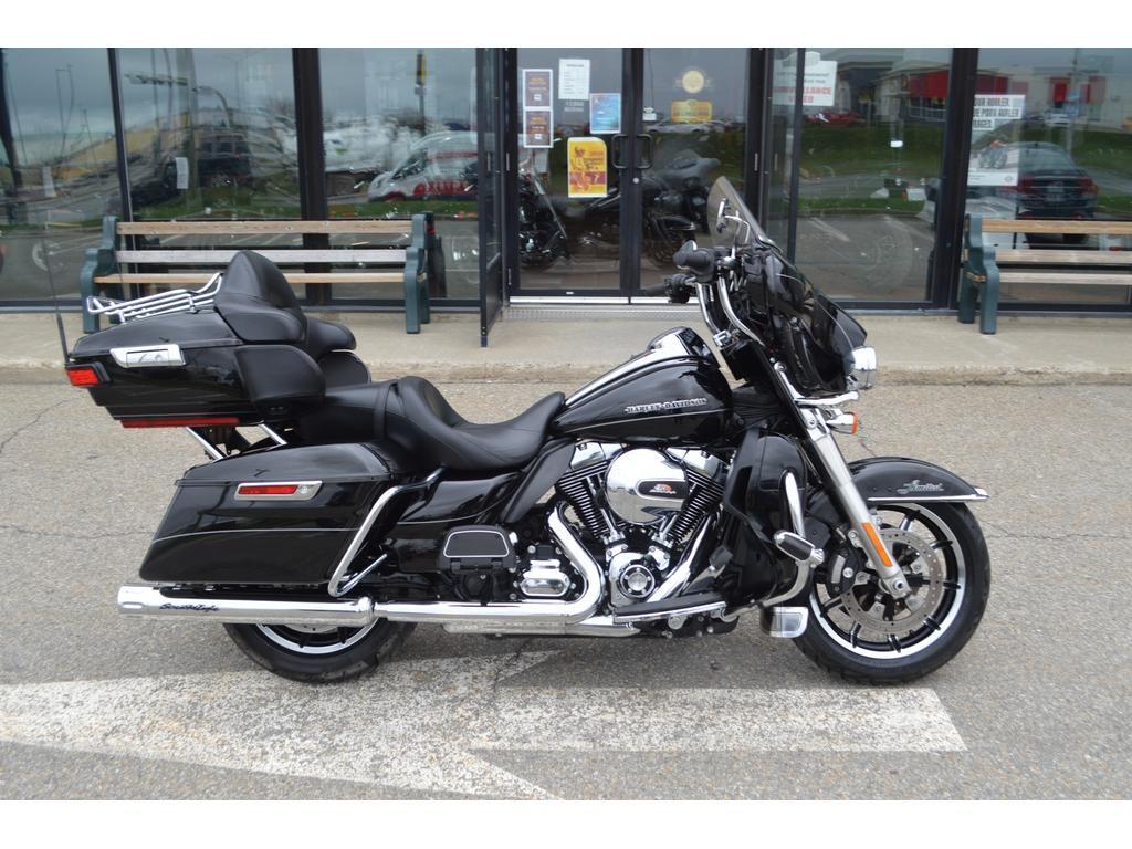 Moto tourisme Harley-Davidson 2014 à vendre