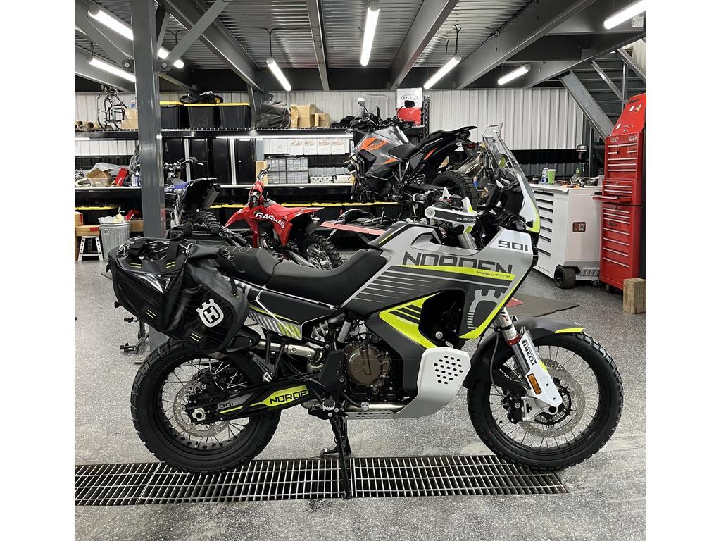 Moto double usage Husqvarna 2025 à vendre