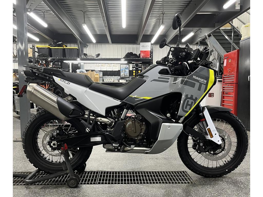 Moto double usage Husqvarna 2025 à vendre