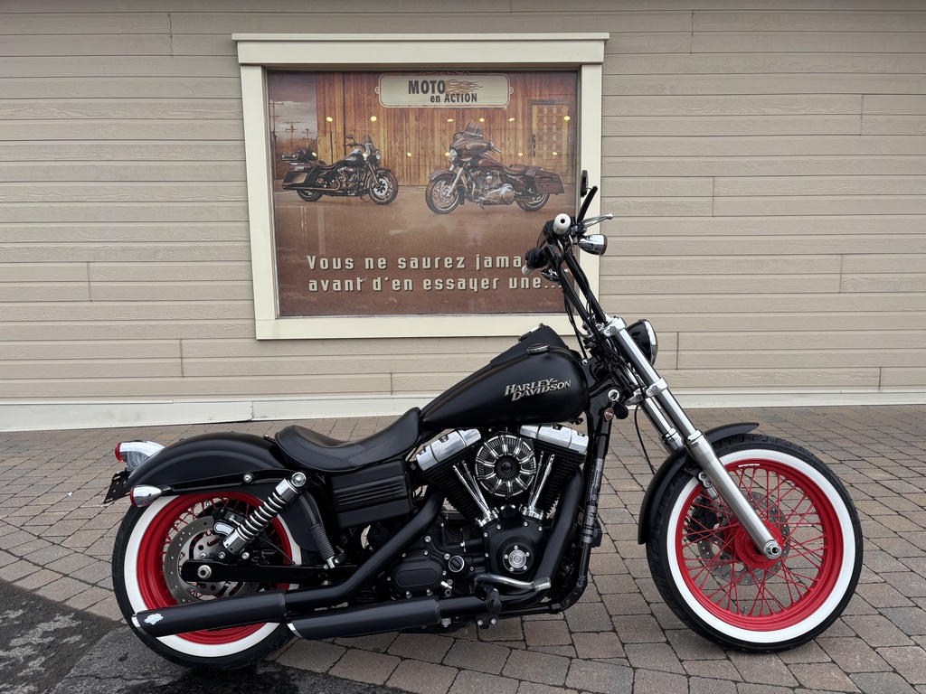 Moto routière/cruiser Harley-Davidson 2012 à vendre