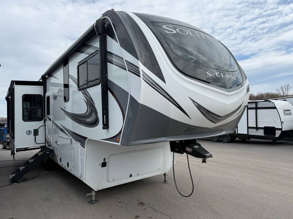 Caravane à sellette Grand Design 2023 à vendre