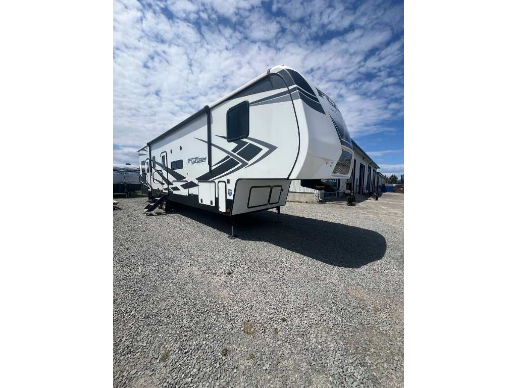 Caravane à sellette Keystone RV 2021 à vendre