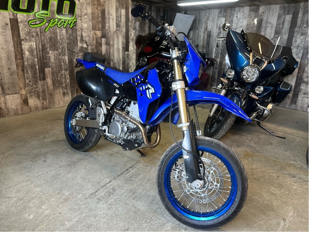 Moto routière/cruiser Suzuki 2023 à vendre
