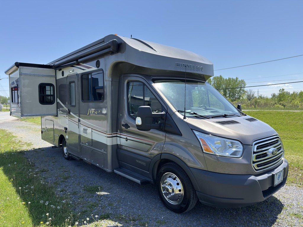 VR Classe B Winnebago  2017 à vendre