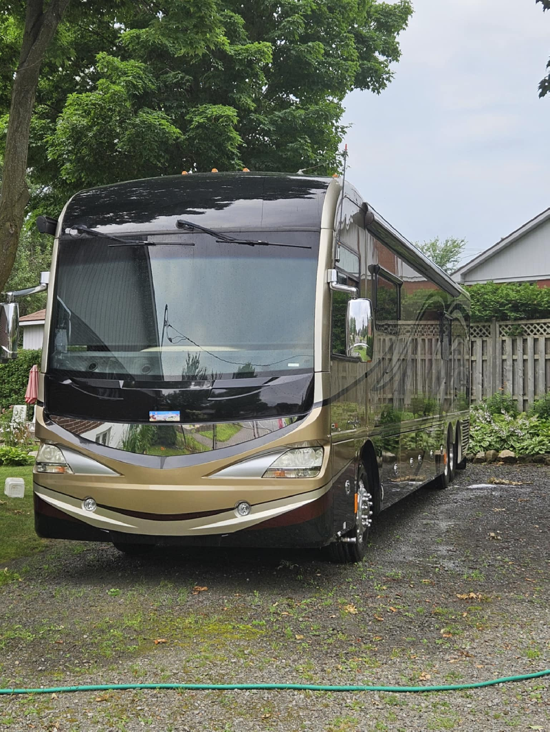 VR Classe A American Coach Revolution 42T 2013 à vendre
