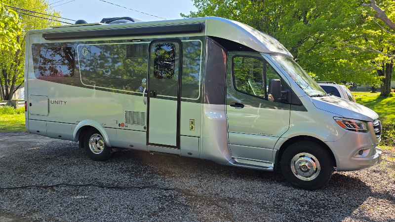 VR Classe B Leisure Travel Van  2021 à vendre