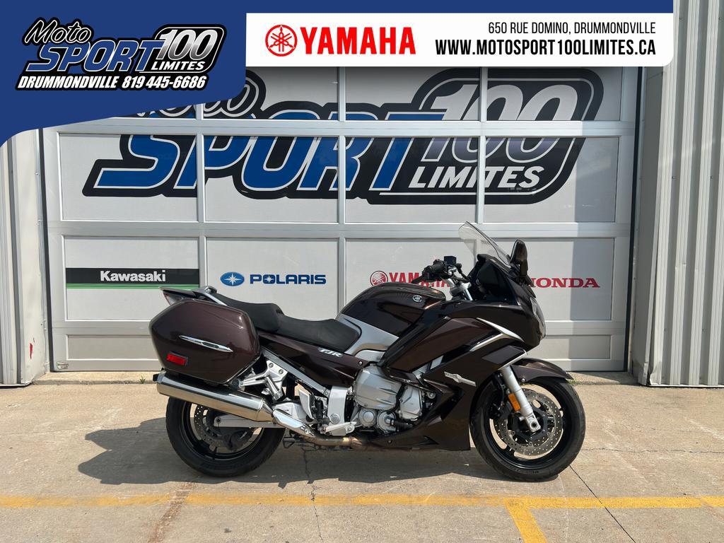 Moto tourisme Yamaha 2014 à vendre