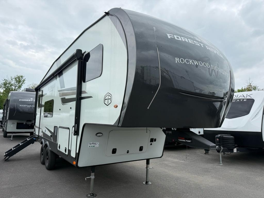 Caravane à sellette Rockwood 2025 à vendre