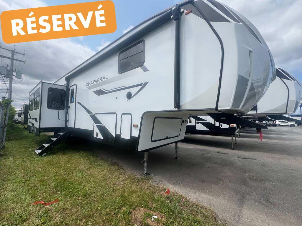 Caravane à sellette Forest River CHAPARRAL 389DEK-110 2025 à vendre