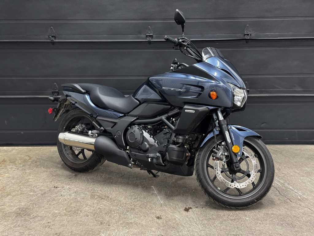Moto tourisme Honda  2015 à vendre