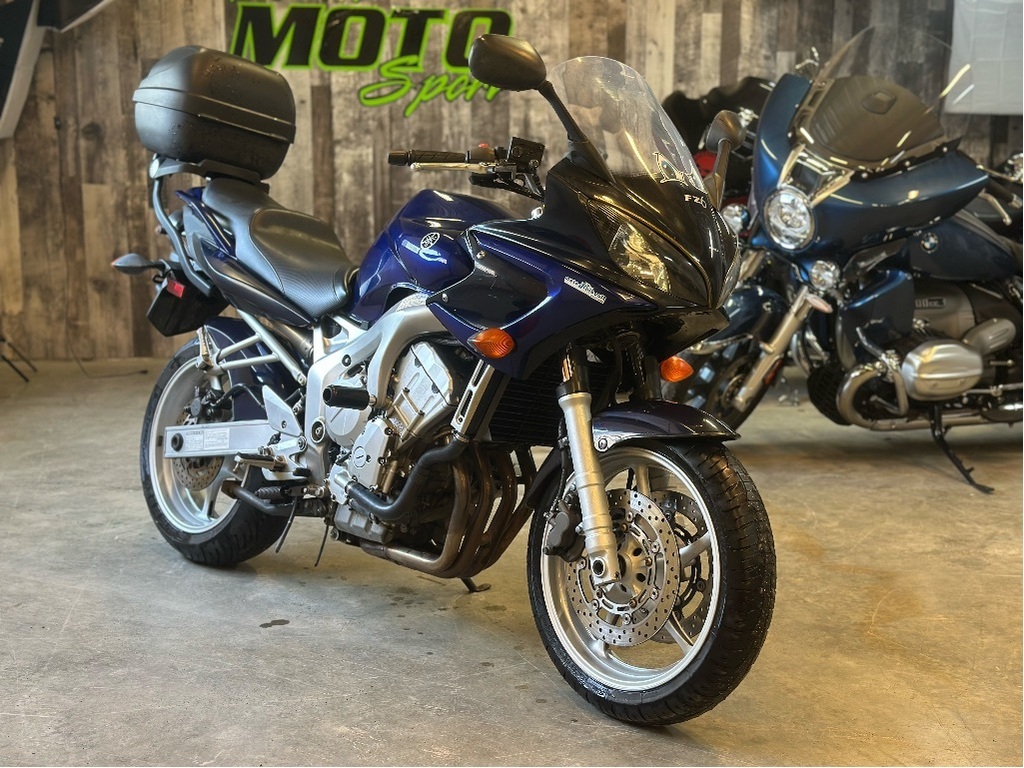 Moto routière/cruiser Yamaha 2004 à vendre