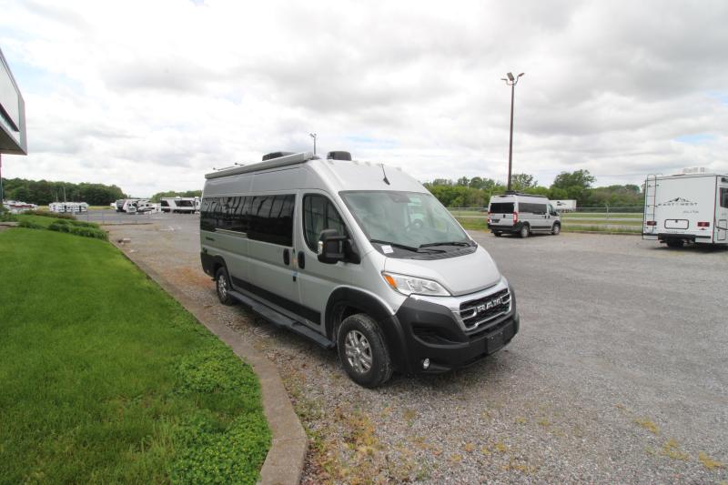 VR Classe B Thor Motor Coach  2024 à vendre