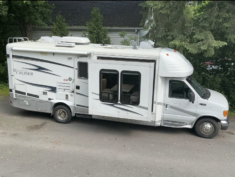 VR Classe B Gulf Stream B-Touring 2005 à vendre