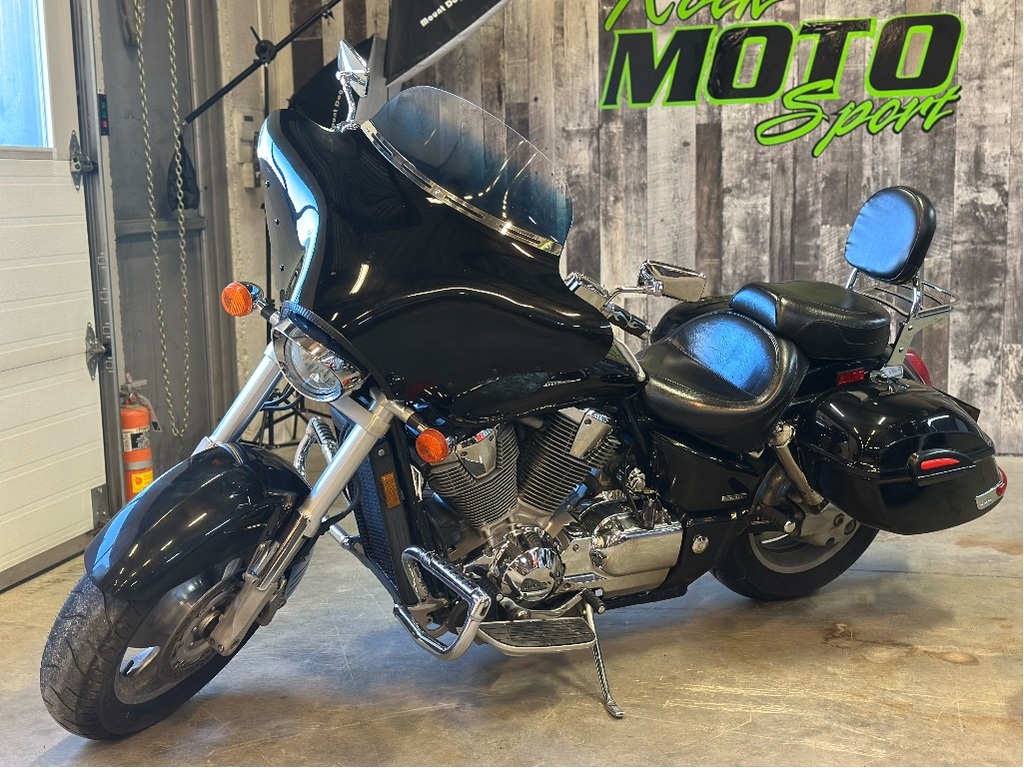 Moto routière/cruiser Honda 2002 à vendre