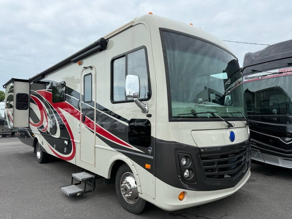 VR Classe A Holiday Rambler 2018 à vendre