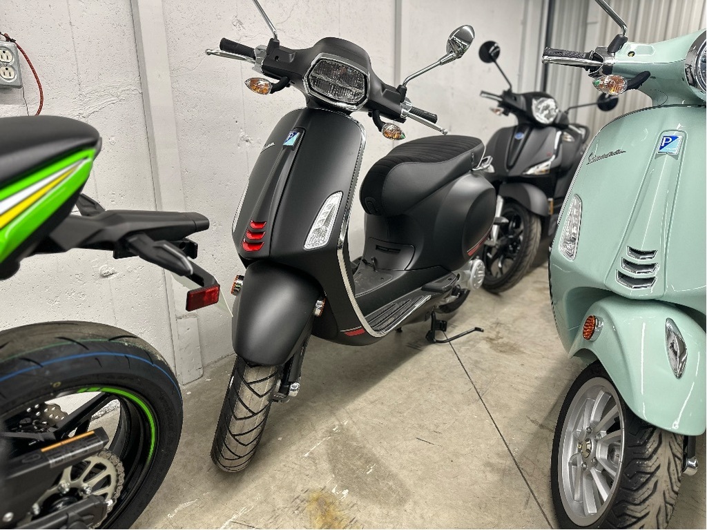 Scooter Vespa 2023 à vendre
