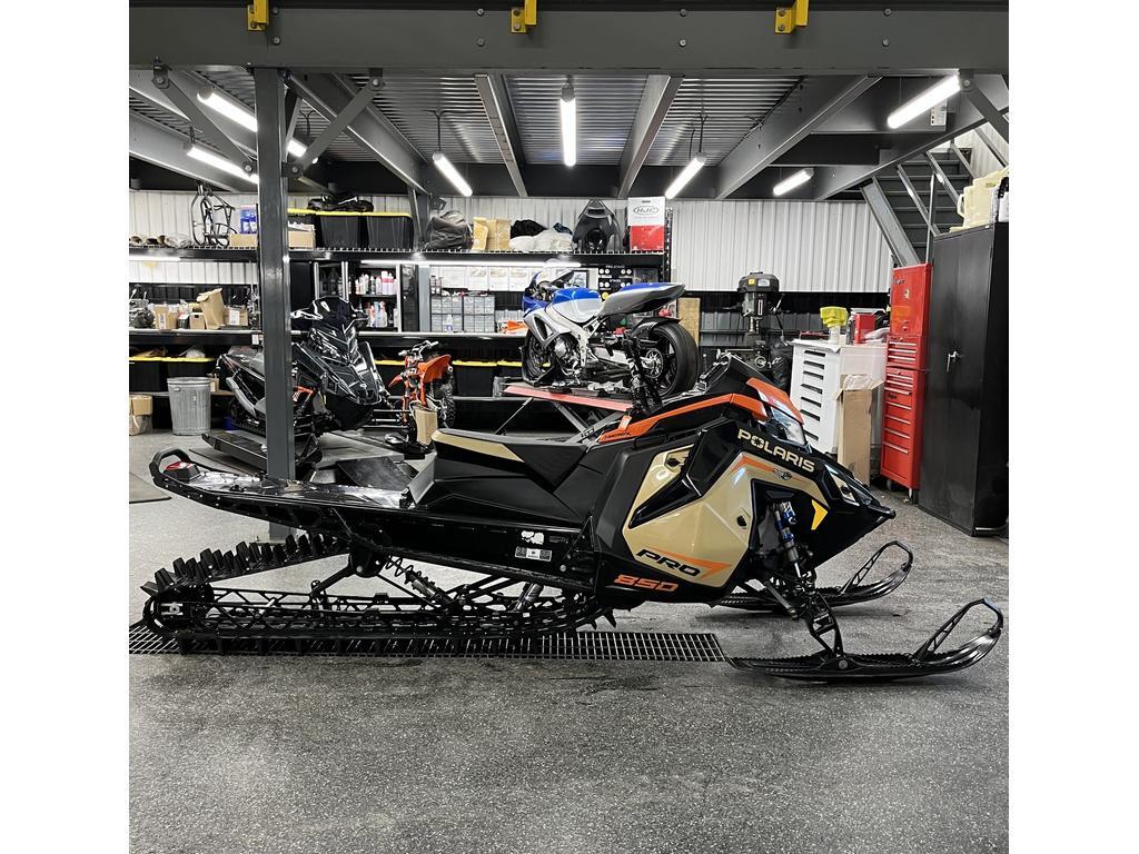 Motoneige Polaris  2022 à vendre