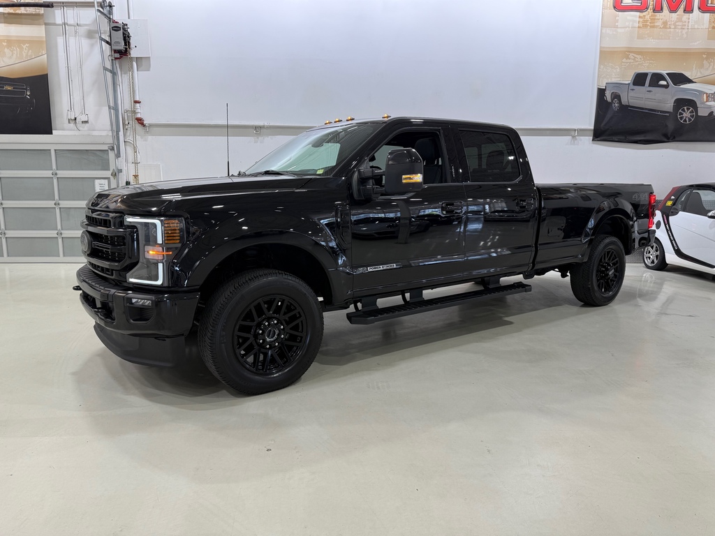 Camion Ford F-350 2022 à vendre