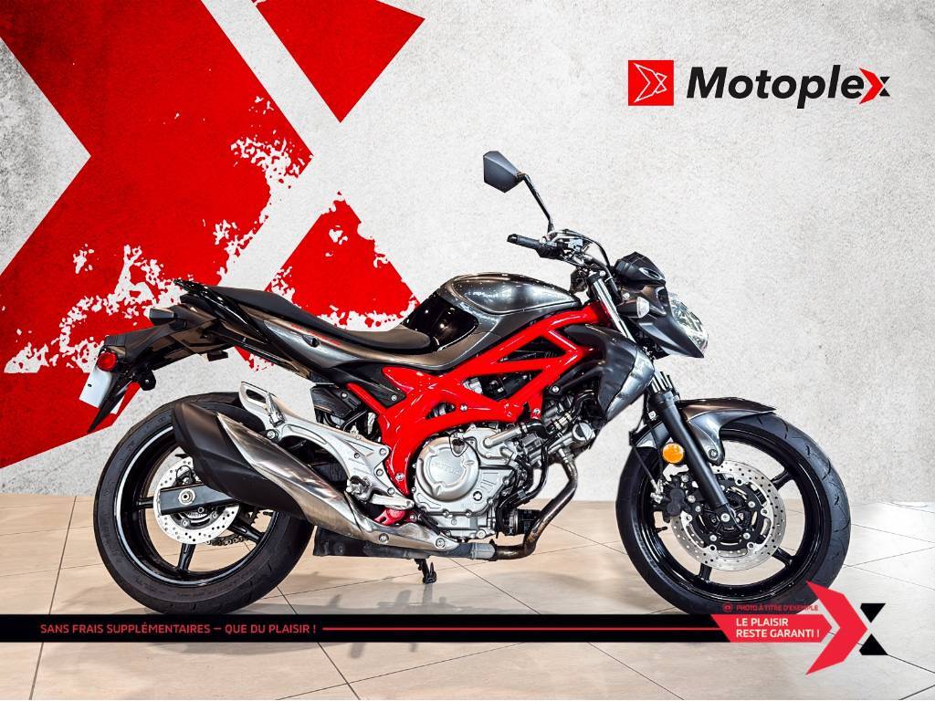 Moto routière - Moto cruiser Suzuki  2013 à vendre
