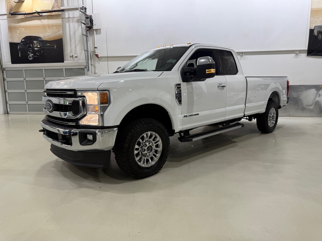 Camion Ford F-250 2021 à vendre
