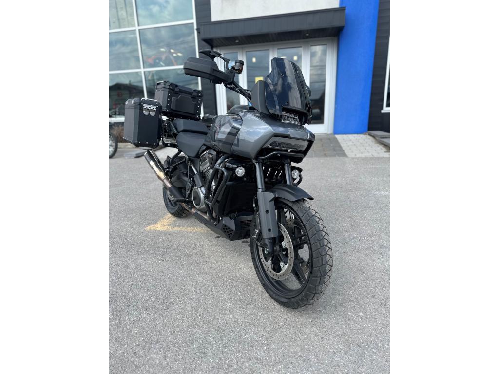 Moto routière/cruiser Harley-Davidson 2021 à vendre