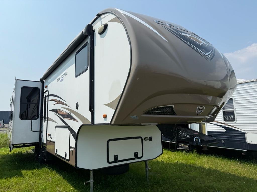 Caravane à sellette Cruiser  2013 à vendre