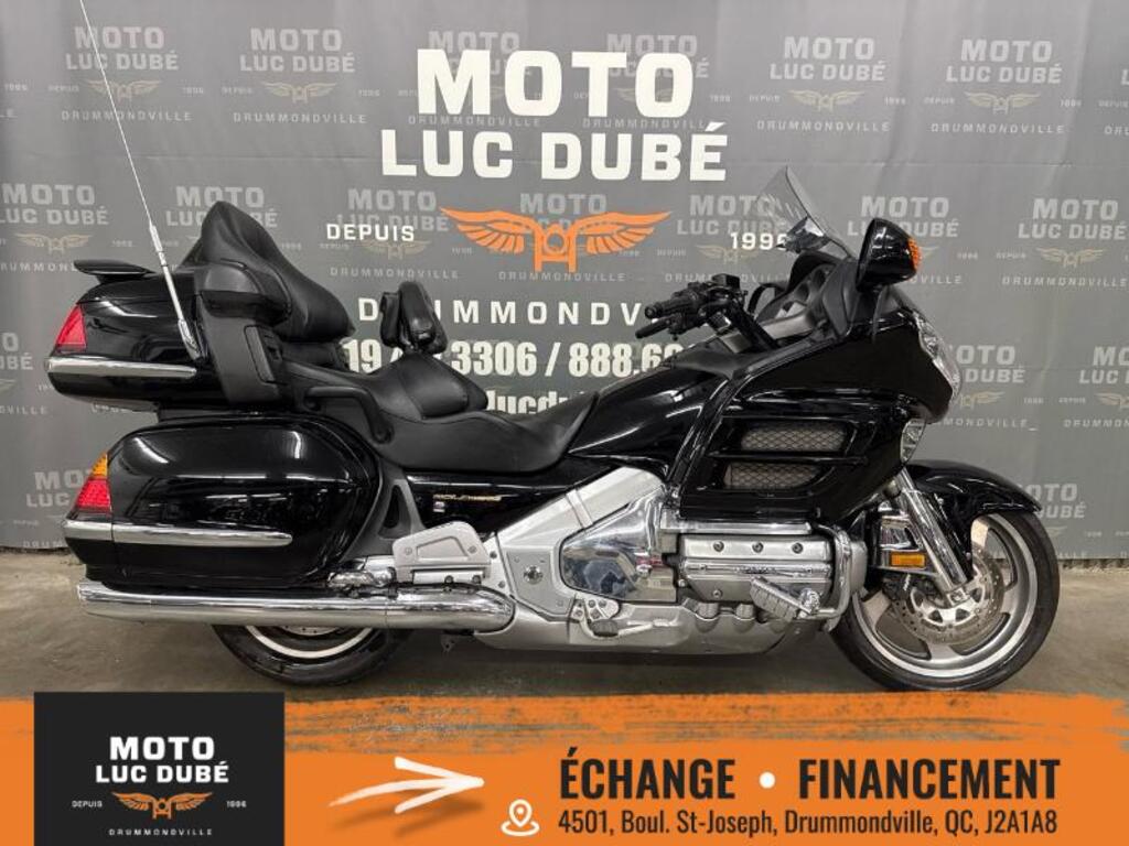 Moto tourisme Honda  2004 à vendre