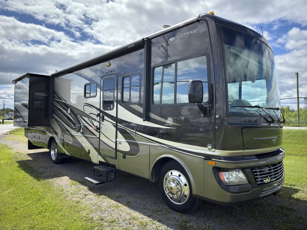 VR Classe A Fleetwood 2011 à vendre