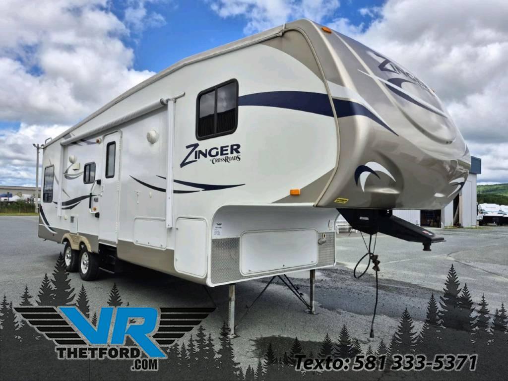 Caravane à sellette Crossroads Zinger 30RL 2012 à vendre