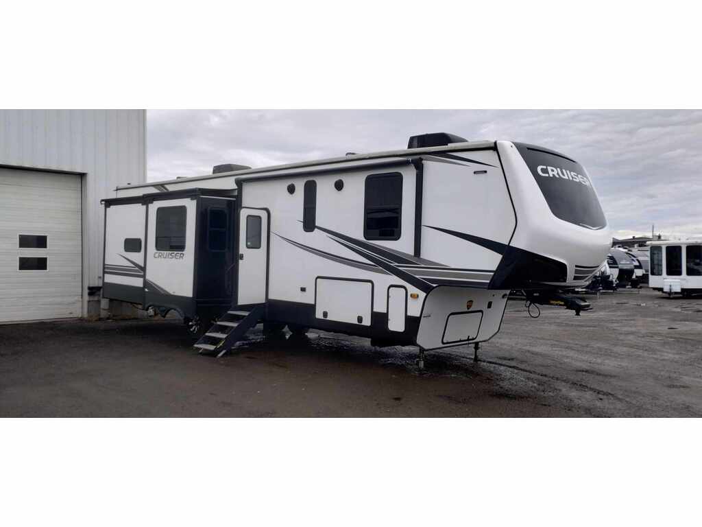 Caravane à sellette Cruiser 2022 à vendre