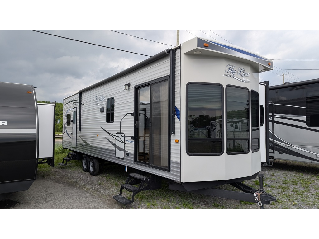 Roulotte de parc Hy-Line  2018 à vendre