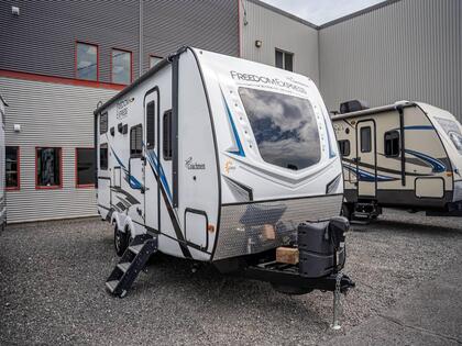 Travel Trailer Coachmen  2021 à vendre