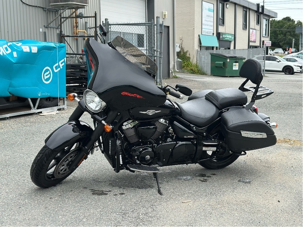 Moto routière - Moto cruiser Suzuki  2013 à vendre