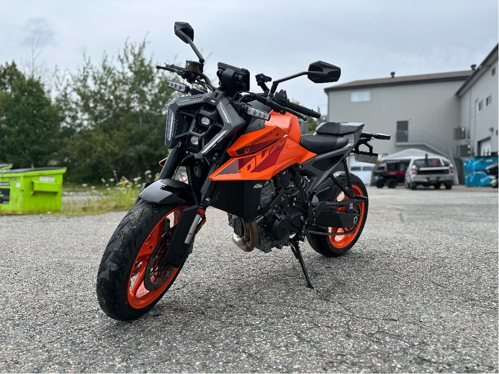 Road Bike and cruiser motorcyle KTM  2024 à vendre