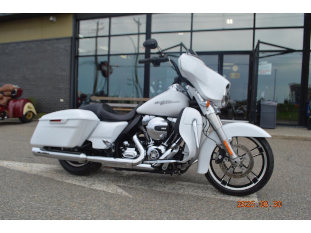 Moto tourisme Harley-Davidson 2016 à vendre