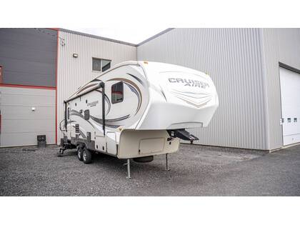 Caravane à sellette Crossroads 2015 à vendre