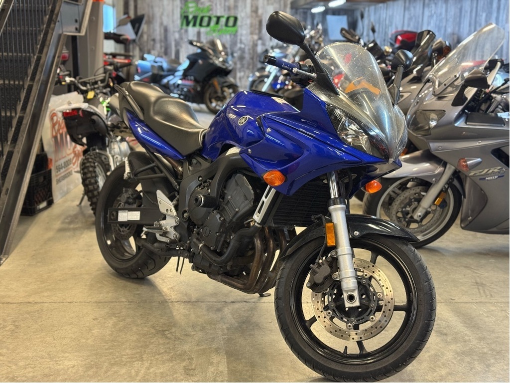 Moto tourisme Yamaha  2006 à vendre
