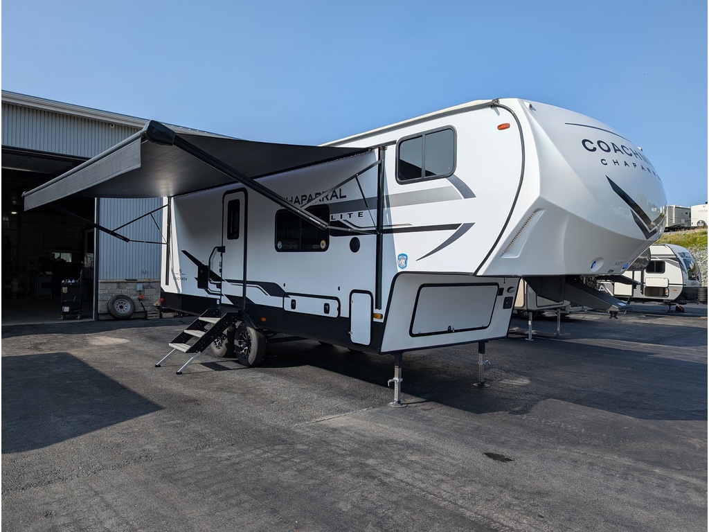 Caravane à sellette Chaparral  2026 à vendre