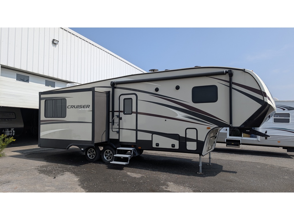 Caravane à sellette Cruiser Aire  2017 à vendre