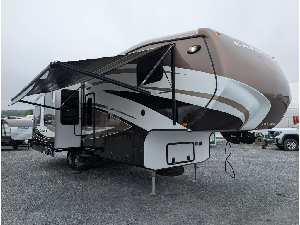 Caravane à sellette Cruiser  2013 à vendre