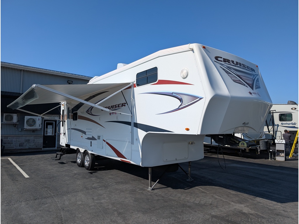 Caravane à sellette Cruiser  2011 à vendre