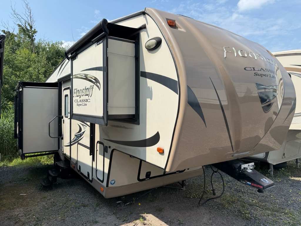 Caravane à sellette Forest River  2017 à vendre